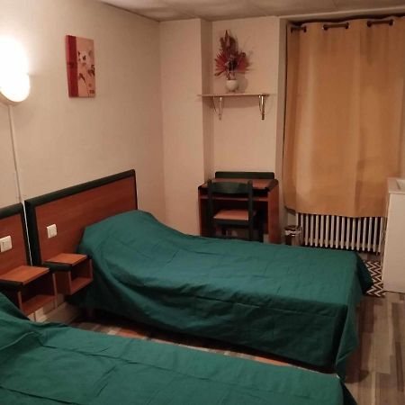 Hotel Moderne Prades-d'Aubrac エクステリア 写真