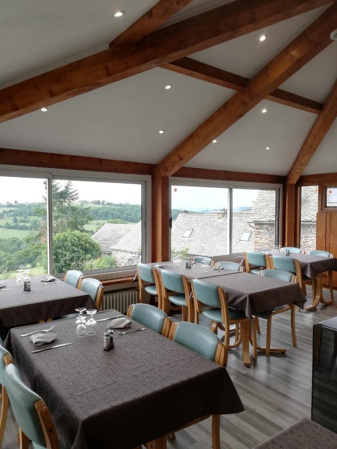 Hotel Moderne Prades-d'Aubrac エクステリア 写真