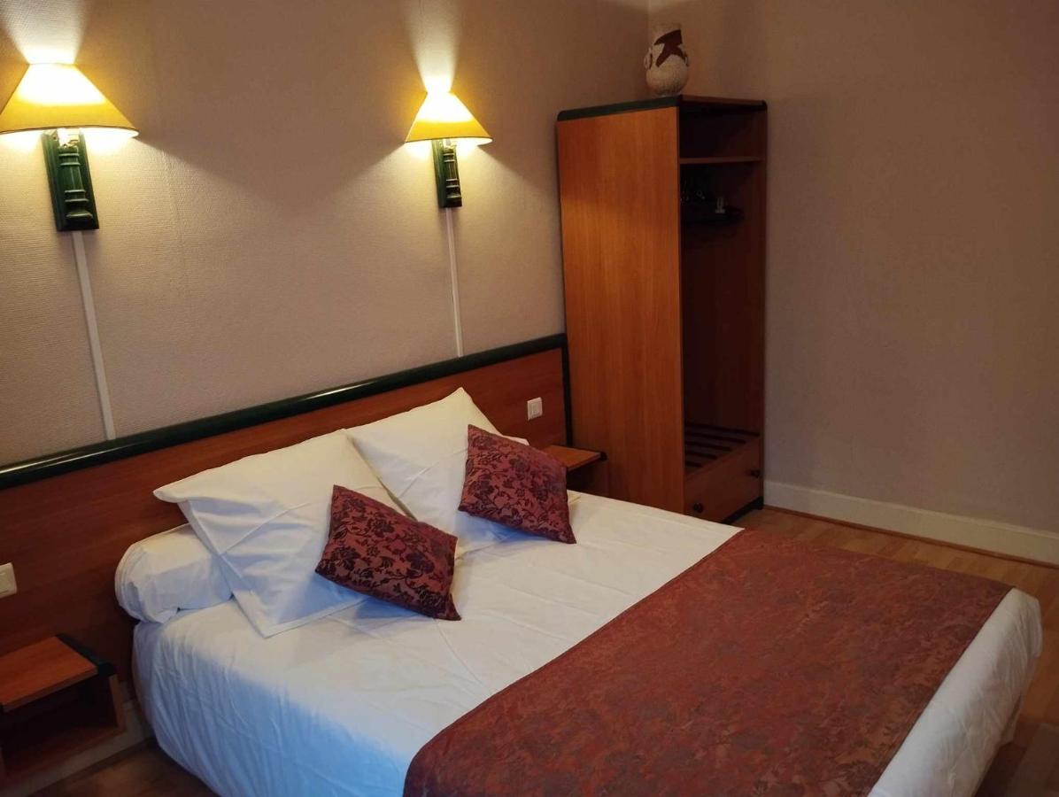 Hotel Moderne Prades-d'Aubrac エクステリア 写真